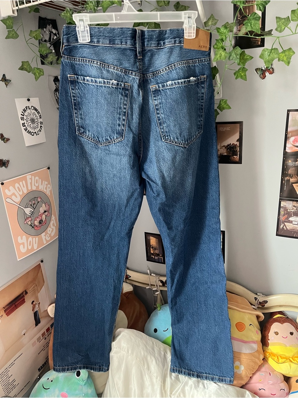 Aeropostale Ripped Jeans - Picture 5 of 8